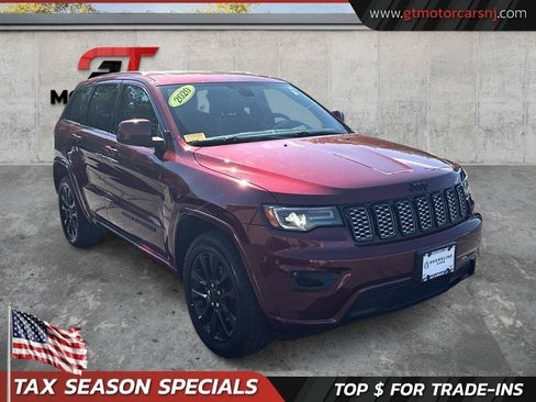 Used 2020 Jeep Grand Cherokee Altitude AWD/4WD image 3