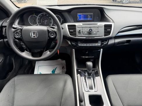 Used 2016 Honda Accord LX image 13