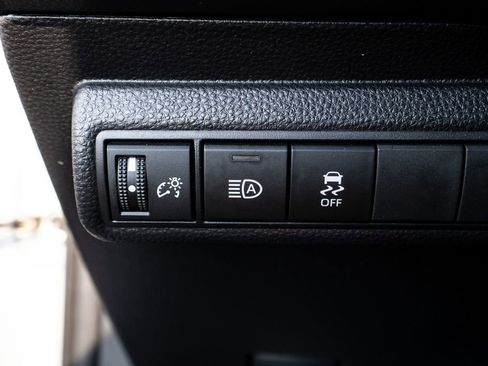 Used 2024 Toyota Corolla SE image 19