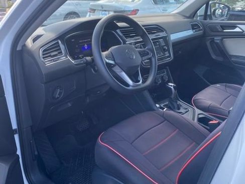 Used 2022 Volkswagen Tiguan S FWD image 14