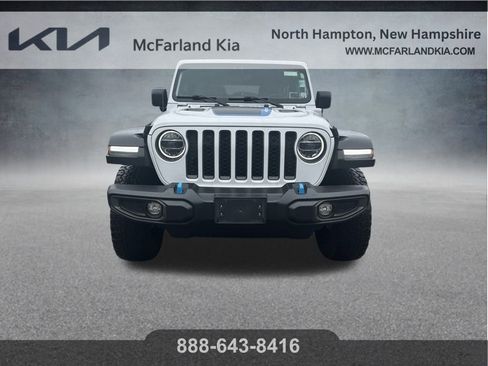Used 2022 Jeep Wrangler Unlimited Rubicon 4xe w/ Cold Weather Group image 17