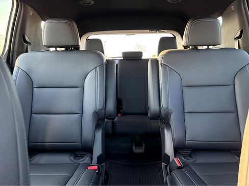 New 2026 Chevrolet Traverse LT w/ Driver Confidence Package image 6