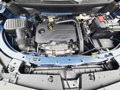 New 2026 Chevrolet Equinox LT w/ Convenience Package II AWD/4WD image 14