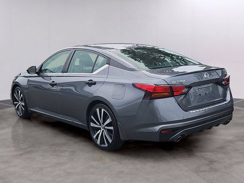 Used 2021 Nissan Altima 2.5 SR FWD image 6