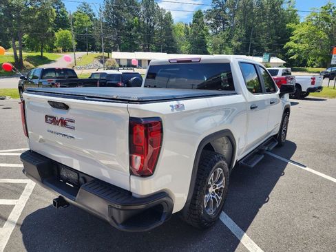 Used 2024 GMC Sierra 1500 Pro w/ Pro Value Package AWD/4WD image 7