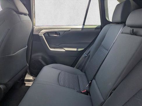 Certified 2025 Toyota RAV4 SE w/ Convenience Package AWD/4WD image 19
