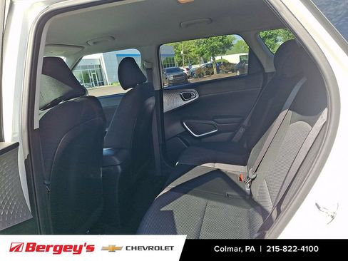 Used 2023 Kia Soul LX w/ Option Group 015 FWD image 12