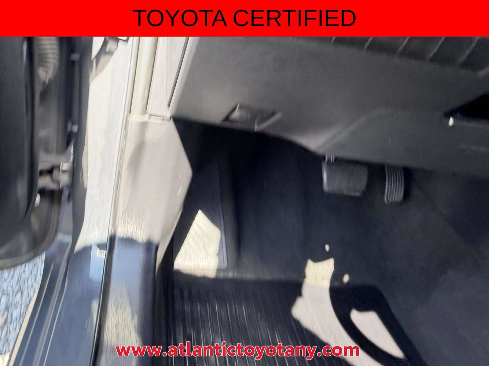 Certified 2024 Toyota Corolla LE FWD image 17