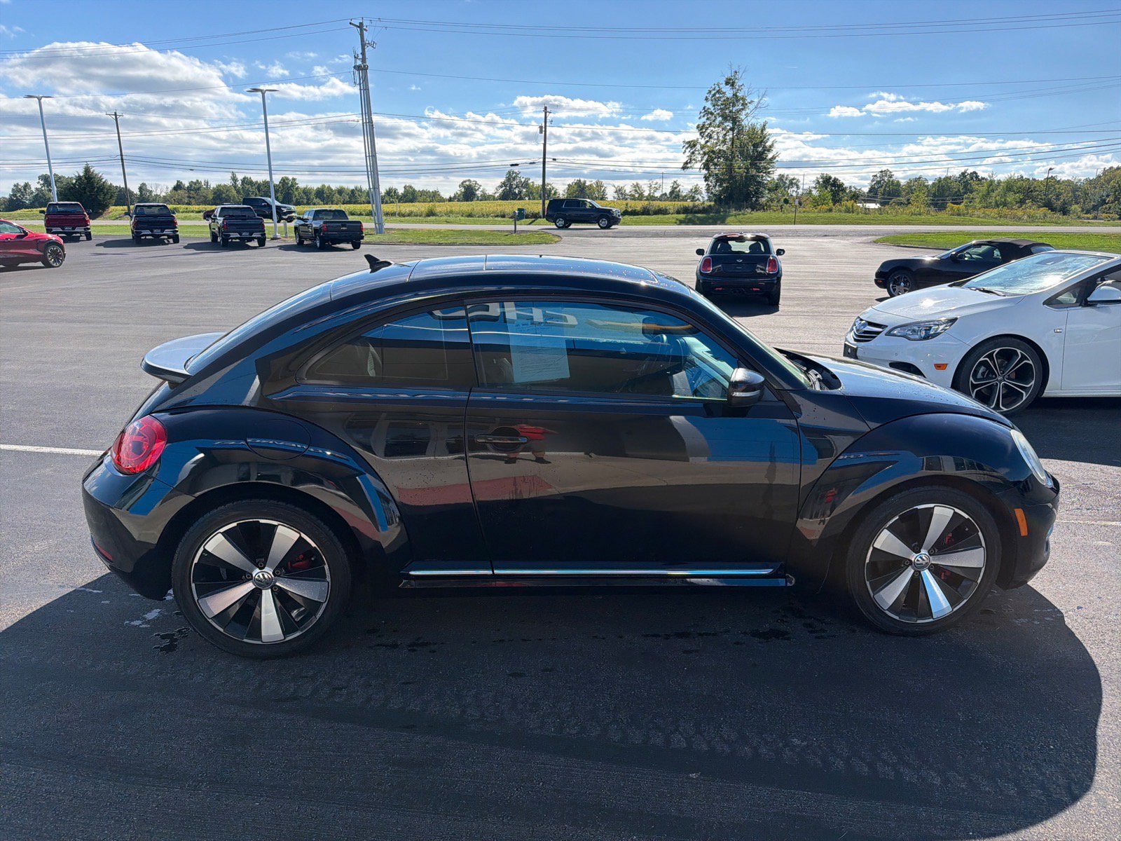 Used 2013 Volkswagen Beetle 2.0T FWD image 5