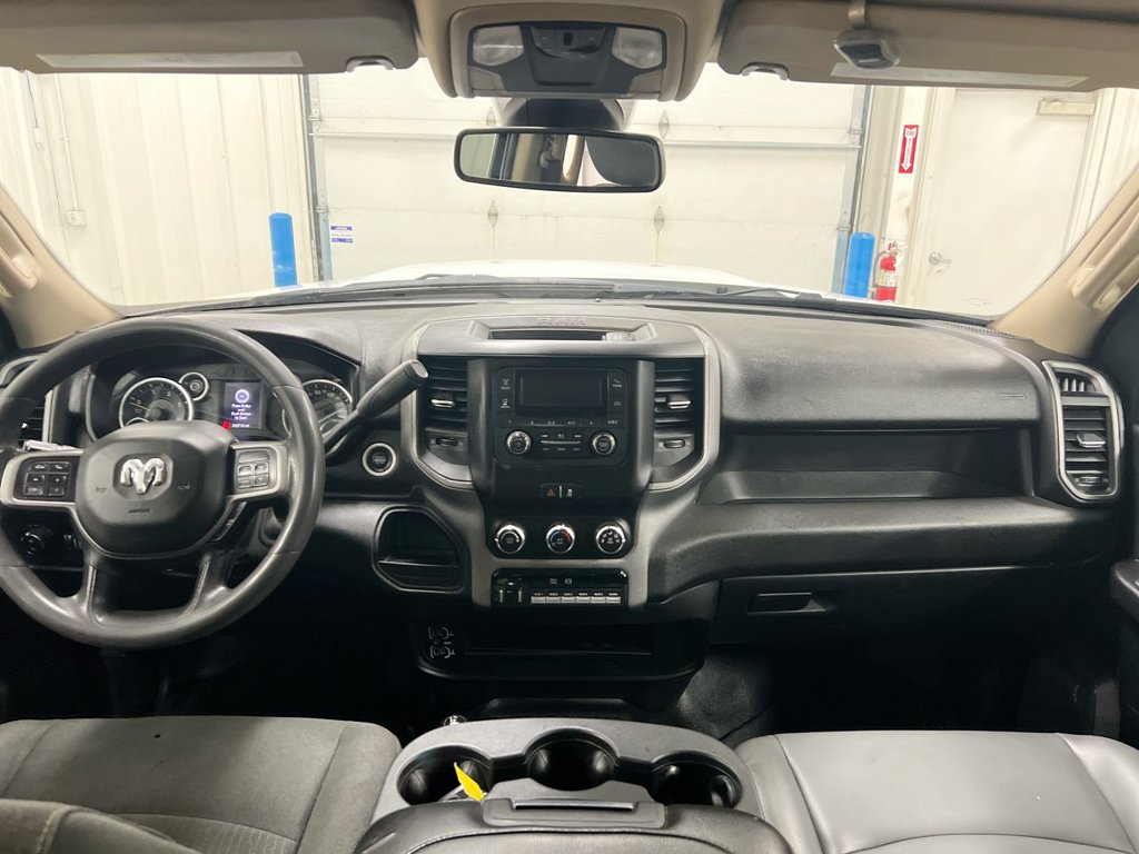 Used 2020 RAM 3500 Tradesman w/ Chrome Appearance Group AWD/4WD image 5