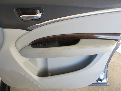 Used 2018 Acura MDX SH-AWD image 26