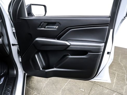 Used 2023 Chevrolet Colorado LT image 22