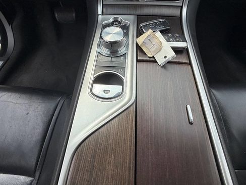 Used 2013 Jaguar XF RWD image 88
