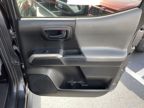 Certified 2022 Toyota Tacoma SR5 image 12