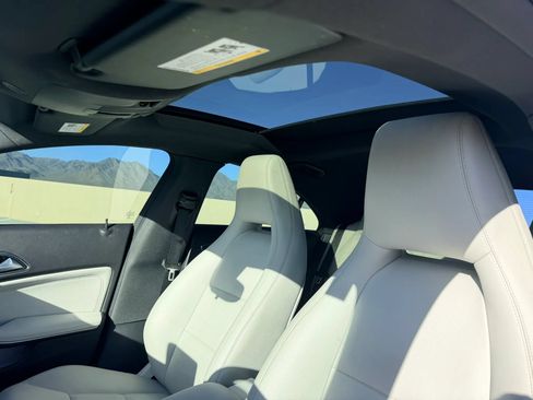 Used 2014 Mercedes-Benz CLA 250 image 12