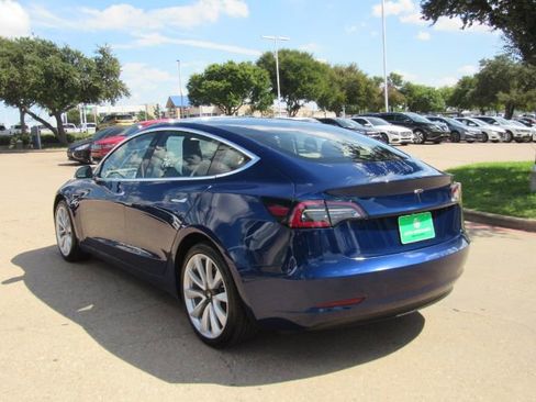 Used 2019 Tesla Model 3 Standard Range Plus image 9