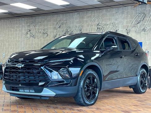 Used 2024 Chevrolet Blazer LT w/ Sound & Technology Package AWD/4WD image 4