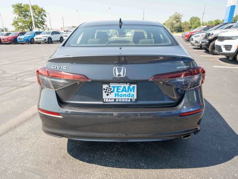 Used 2025 Honda Civic Sport image 5