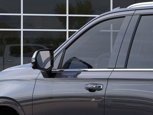 New 2026 Chevrolet Tahoe Premier w/ Sun And Tow Package AWD/4WD image 12