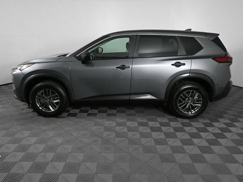 Used 2023 Nissan Rogue S AWD/4WD image 3