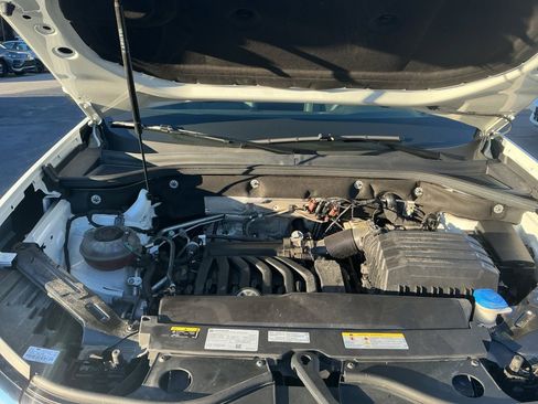 Certified 2023 Volkswagen Atlas SE image 18