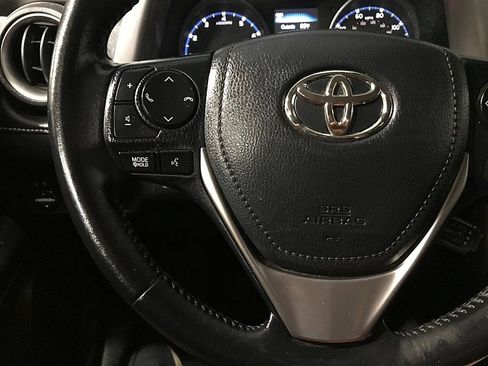 Used 2018 Toyota RAV4 XLE FWD image 24