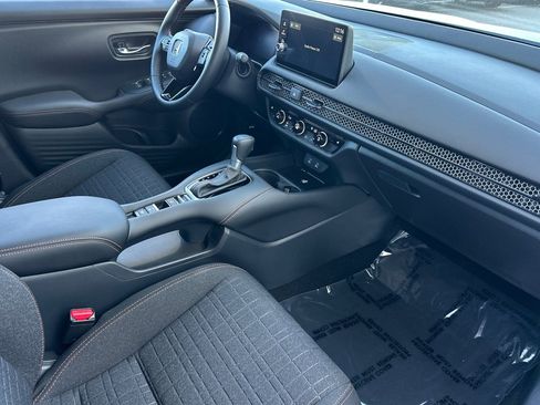 Certified 2026 Honda HR-V Sport image 17