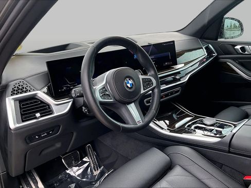 Used 2024 BMW X5 sDrive40i w/ M Sport Package RWD image 16