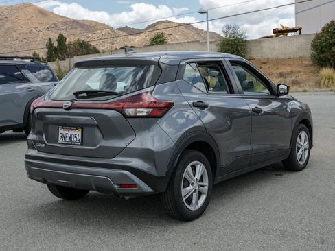 Used 2024 Nissan Kicks S FWD image 4