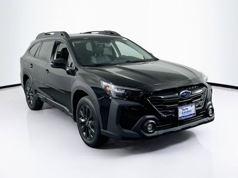 Used 2023 Subaru Outback Onyx Edition AWD/4WD image 3