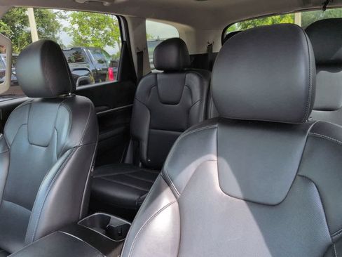 Used 2021 Kia Telluride S FWD image 8