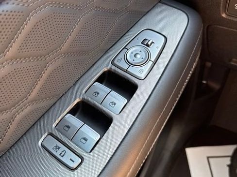 Used 2022 Hyundai Palisade Calligraphy FWD image 19