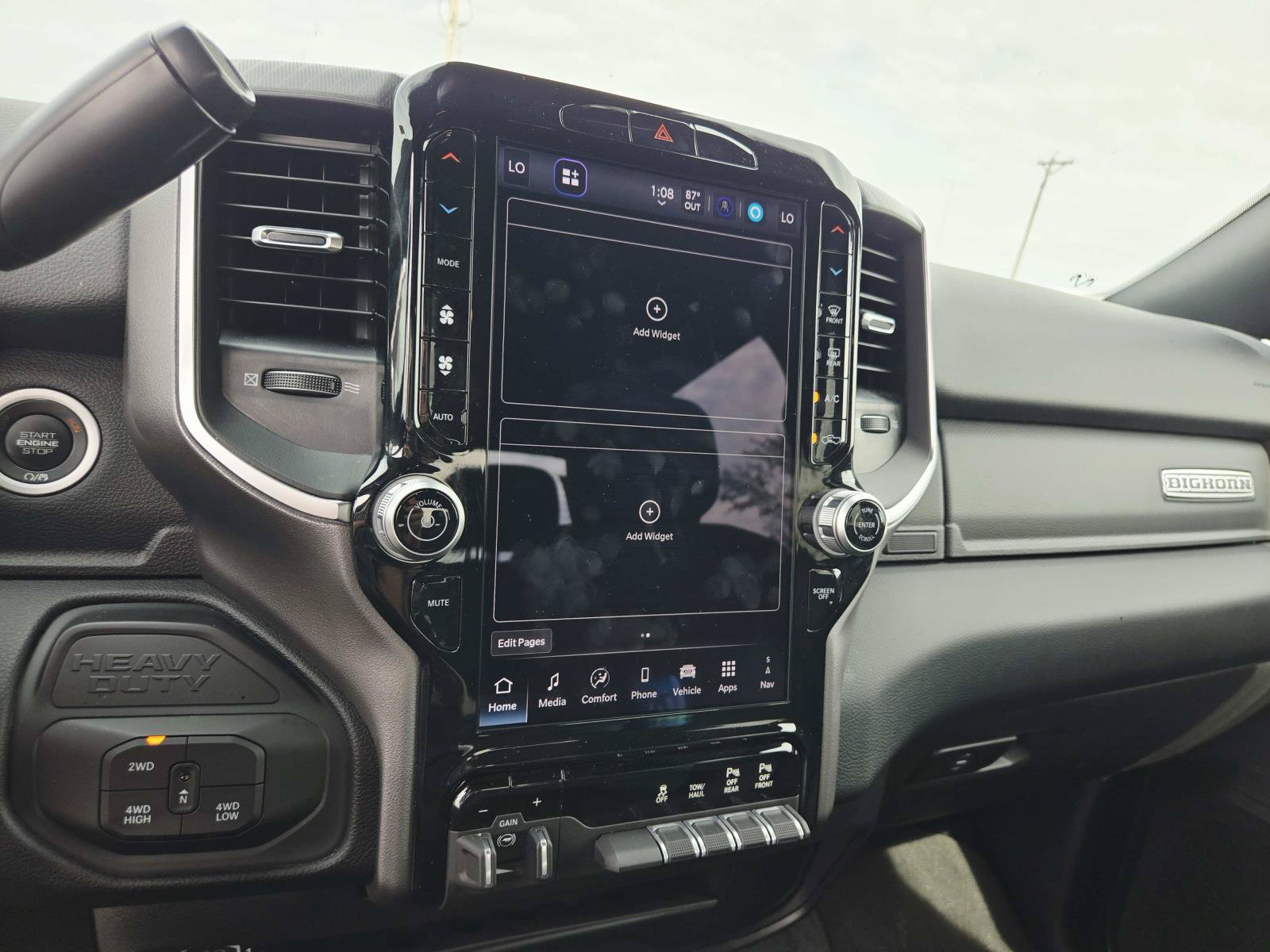 Used 2026 RAM 2500 Big Horn AWD/4WD image 28