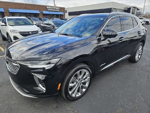 Certified 2023 Buick Envision Avenir image 3