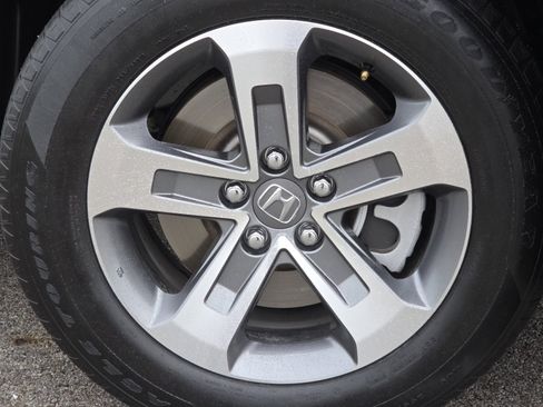 Used 2024 Honda Pilot EX-L image 10