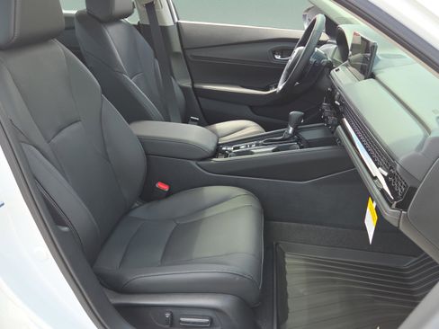 New 2026 Honda Accord Touring image 17