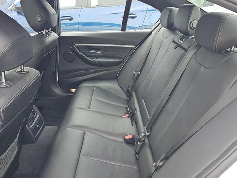 Used 2018 BMW 330i xDrive Sedan w/ Convenience Package AWD/4WD image 8