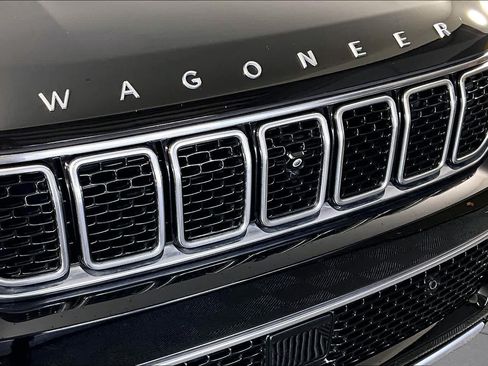Used 2024 Jeep Wagoneer Series II w/ Premium Group I RWD image 28