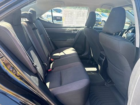Used 2017 Toyota Corolla LE FWD image 10