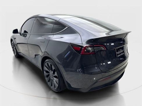 Used 2024 Tesla Model Y Performance AWD/4WD image 9