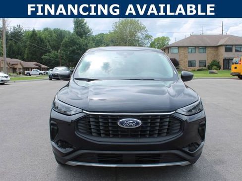 Used 2023 Ford Escape Active AWD/4WD image 3