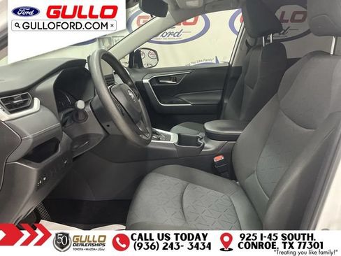 Used 2025 Toyota RAV4 XLE w/ Convenience Package AWD/4WD image 29