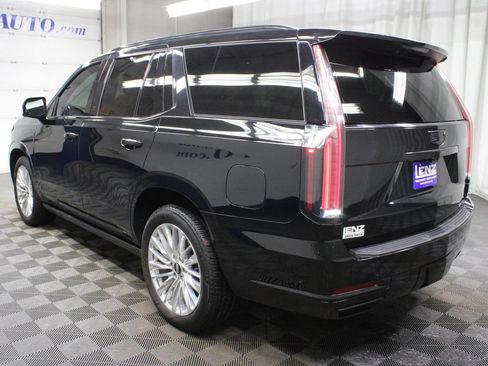 Used 2025 Cadillac Escalade Premium Luxury w/ Touring Package AWD/4WD image 7