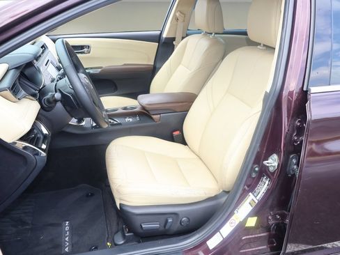 Certified 2016 Toyota Avalon XLE FWD image 11