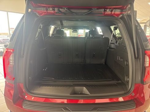 New 2026 GMC Yukon XL Elevation w/ LPO, Floor Liner Package AWD/4WD image 5