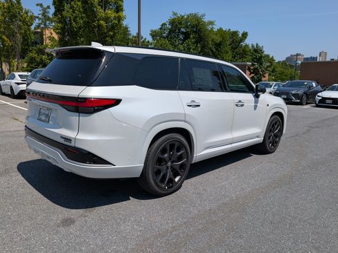 New 2026 Lexus TX 500h AWD w/ Technology Package image 2