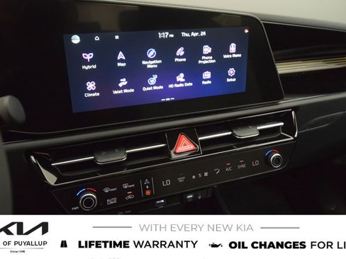 New 2025 Kia Niro EX Touring image 22