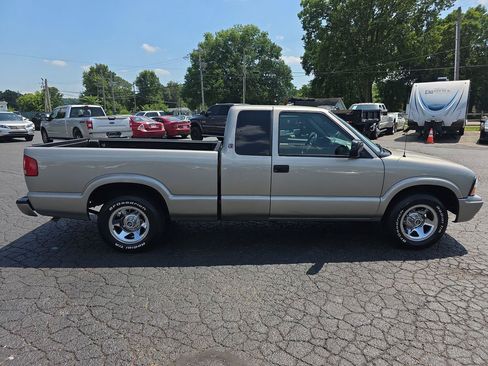Used 2003 GMC Sonoma SLS RWD image 21