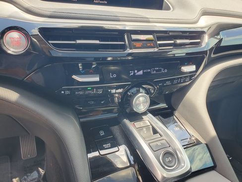 Certified 2024 Acura MDX SH-AWD image 32