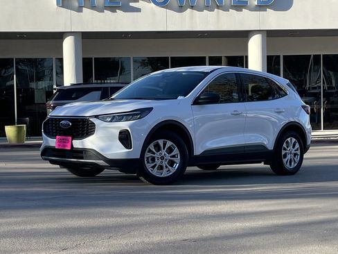 Used 2024 Ford Escape Active image 2